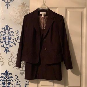 Jones New York skirt suit
